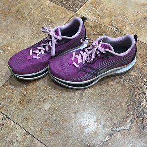 Saucony Endorphin Speed 2 women’s 9